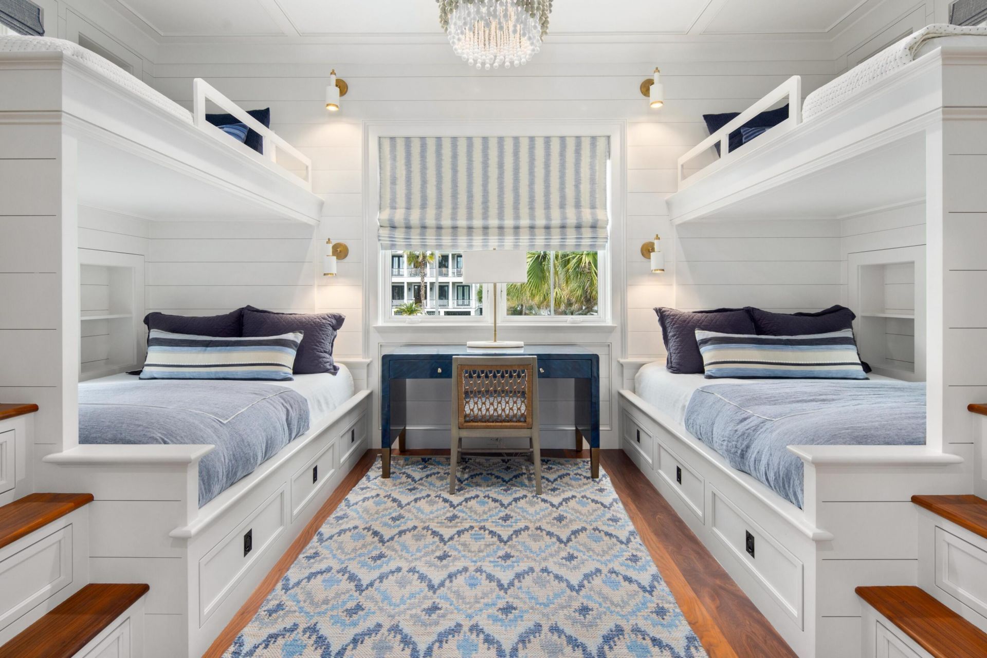 2406 Palm Boulevard Photo 32