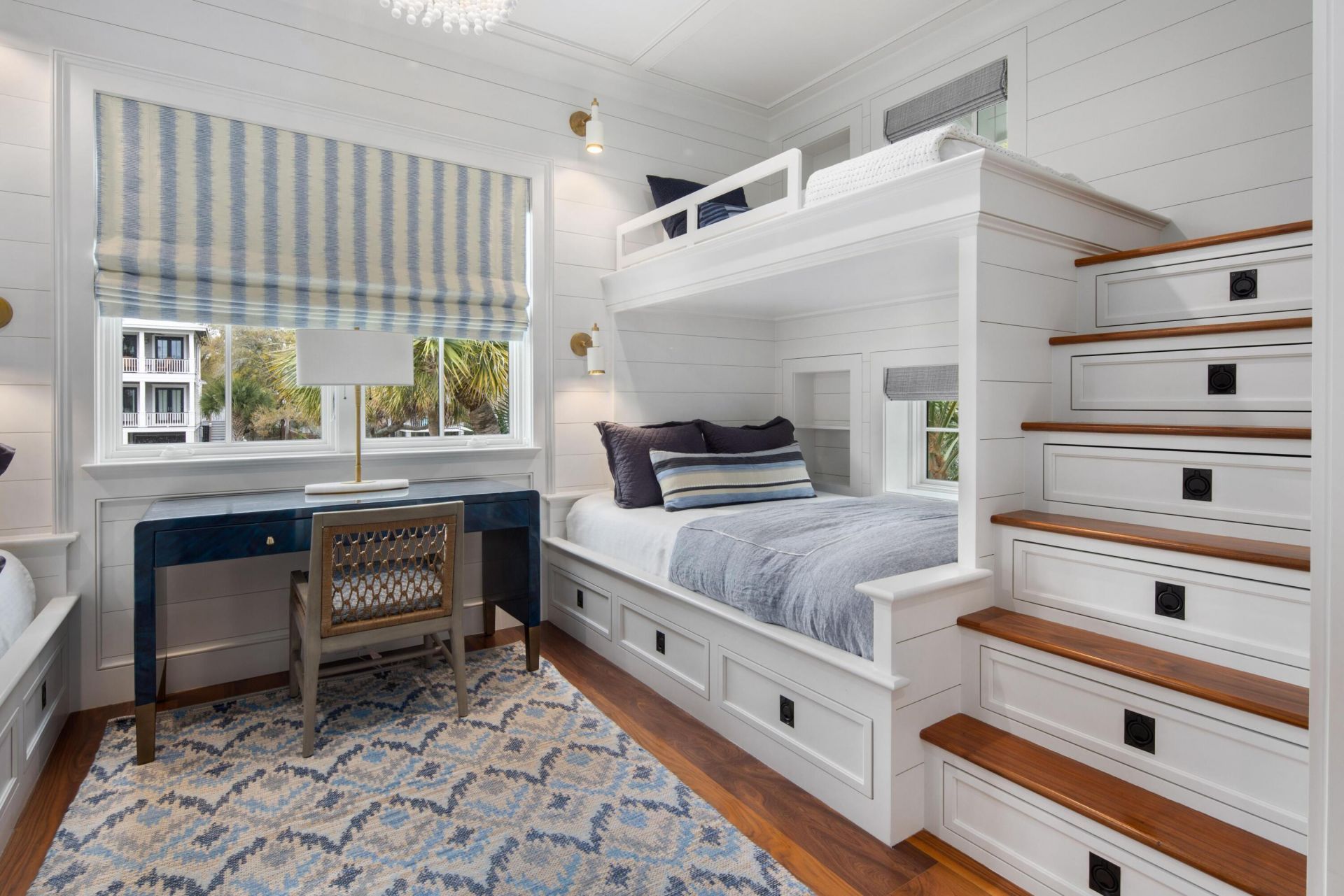 2406 Palm Boulevard Photo 33