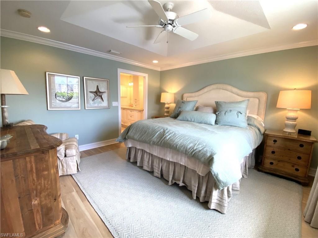 9101 Vanderbilt Dr, Unit 304, Naples, FL 34108 Photo