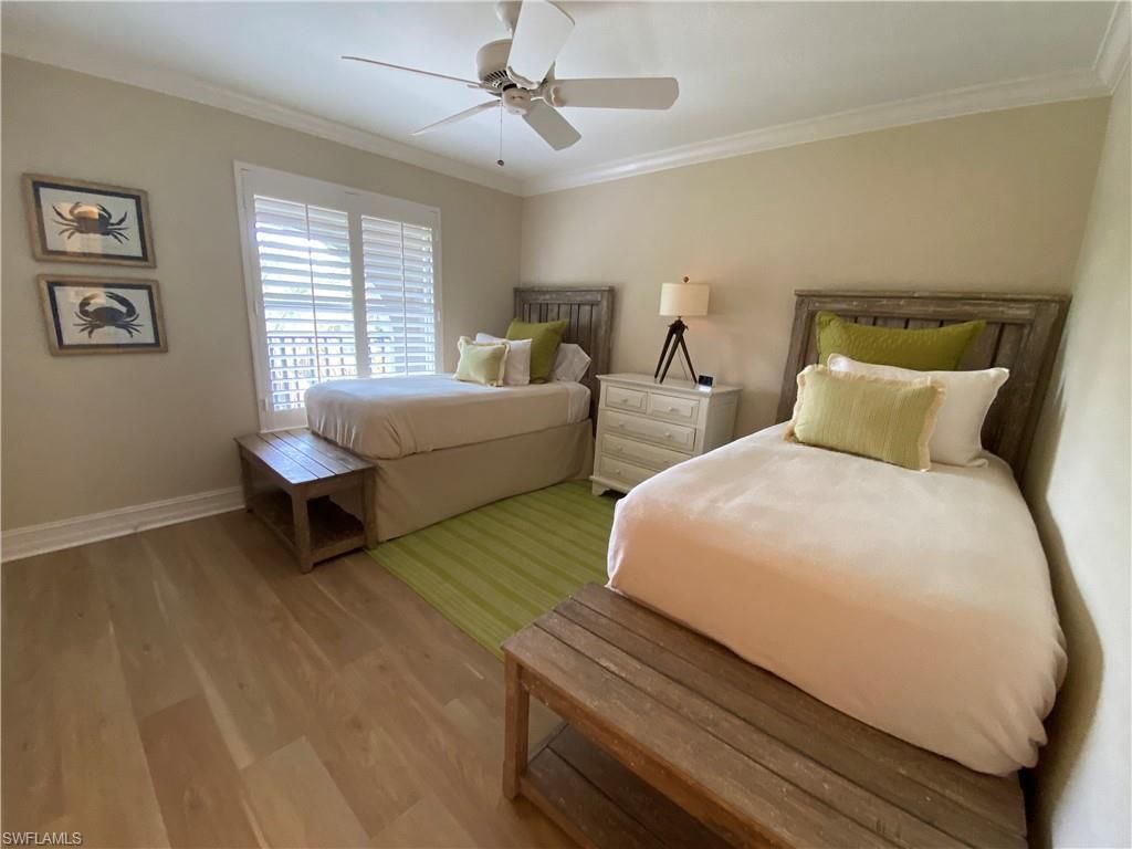 9101 Vanderbilt Dr, Unit 304, Naples, FL 34108 Photo