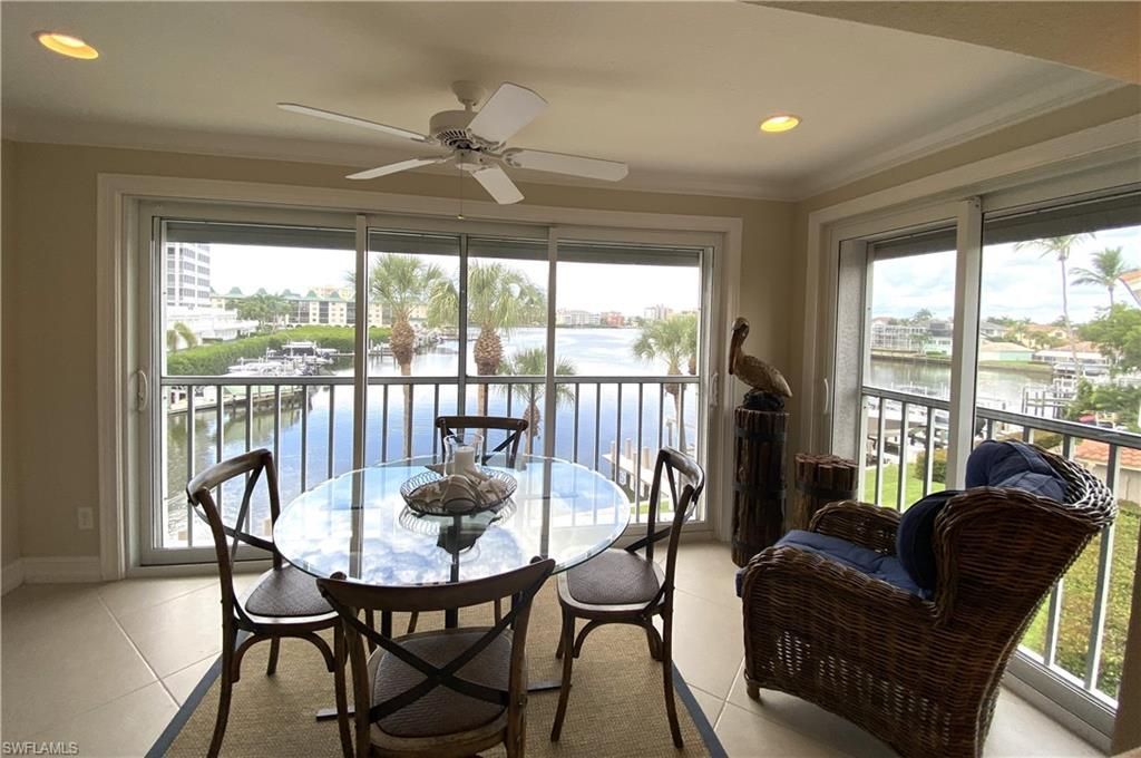 9101 Vanderbilt Dr, Unit 304, Naples, FL 34108 Photo