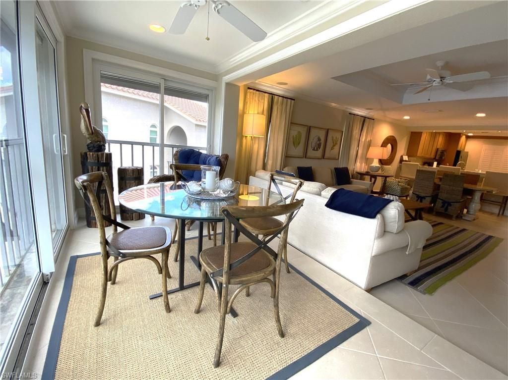 9101 Vanderbilt Dr, Unit 304, Naples, FL 34108 Photo