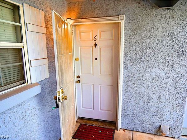 3823 S Maryland Parkway , Unit B6, Las Vegas, NV 89119