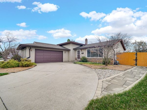 1814 Tulip Lane, Munster, IN 46321