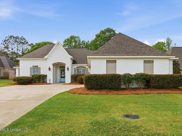 513 Devereaux Drive, Brandon, MS 39042