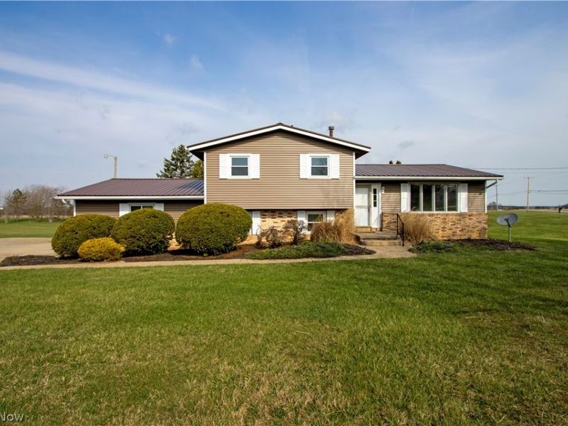 456 Township Road 700, Polk, OH 44866 Photo 1