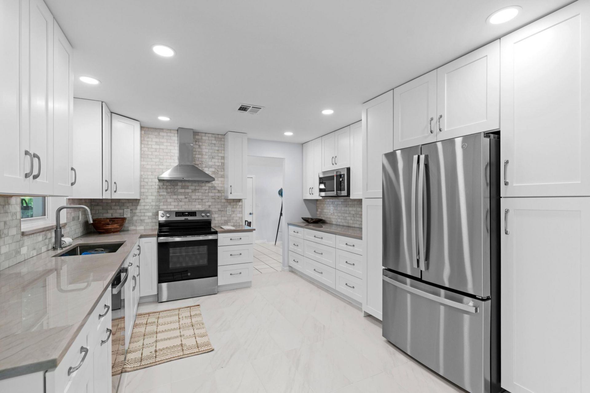 324 Sandpiper Avenue, Royal Palm Beach, FL 33411 Photo