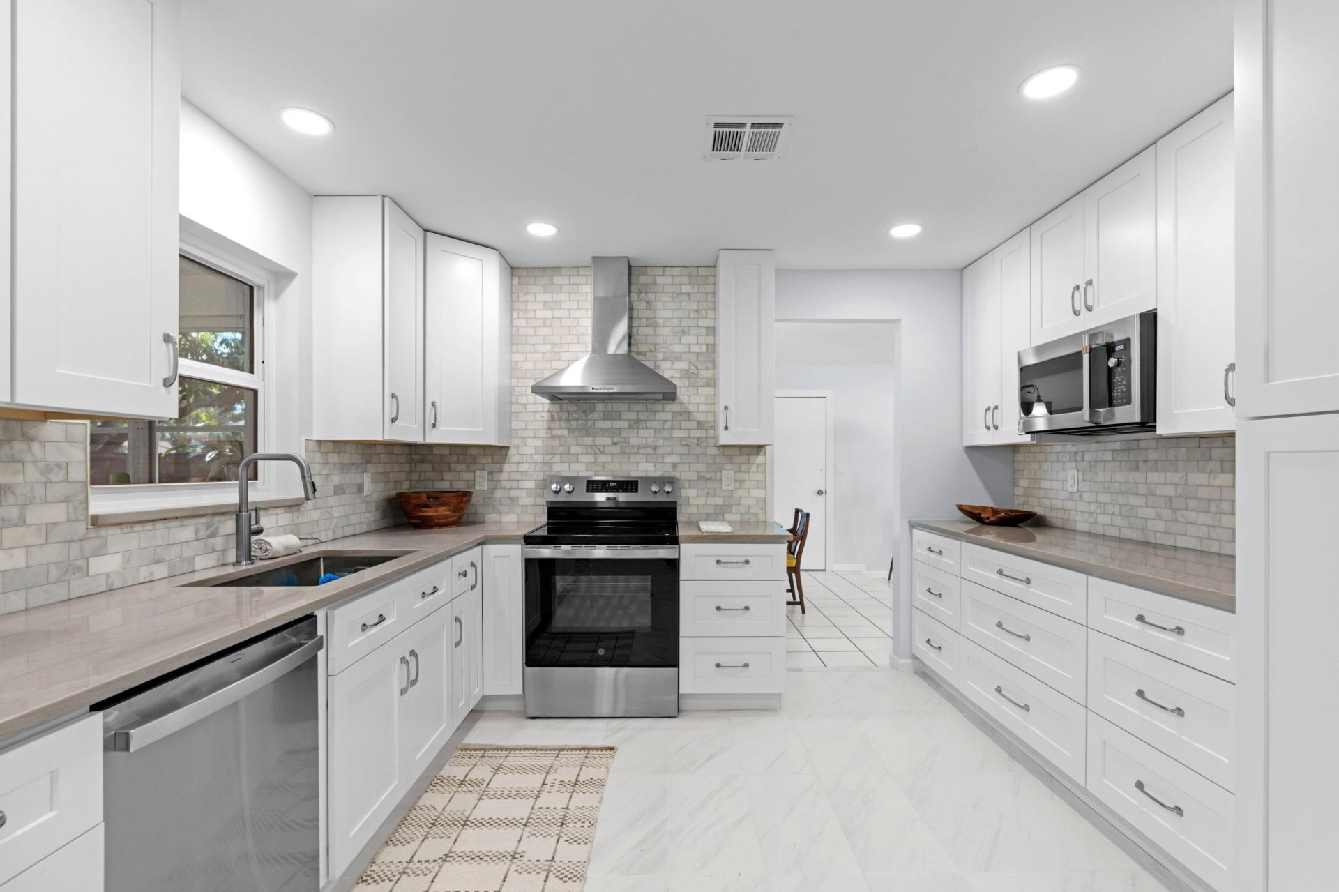 324 Sandpiper Avenue, Royal Palm Beach, FL 33411 Photo