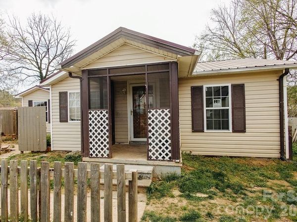 69 W Crawford Street , Old Fort, NC 28762