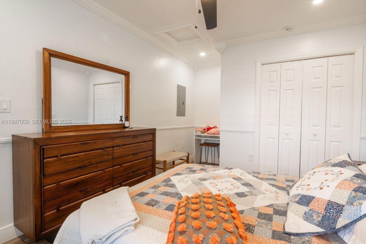 8740 NW 11th St , Pembroke Pines, FL 33024 Photo