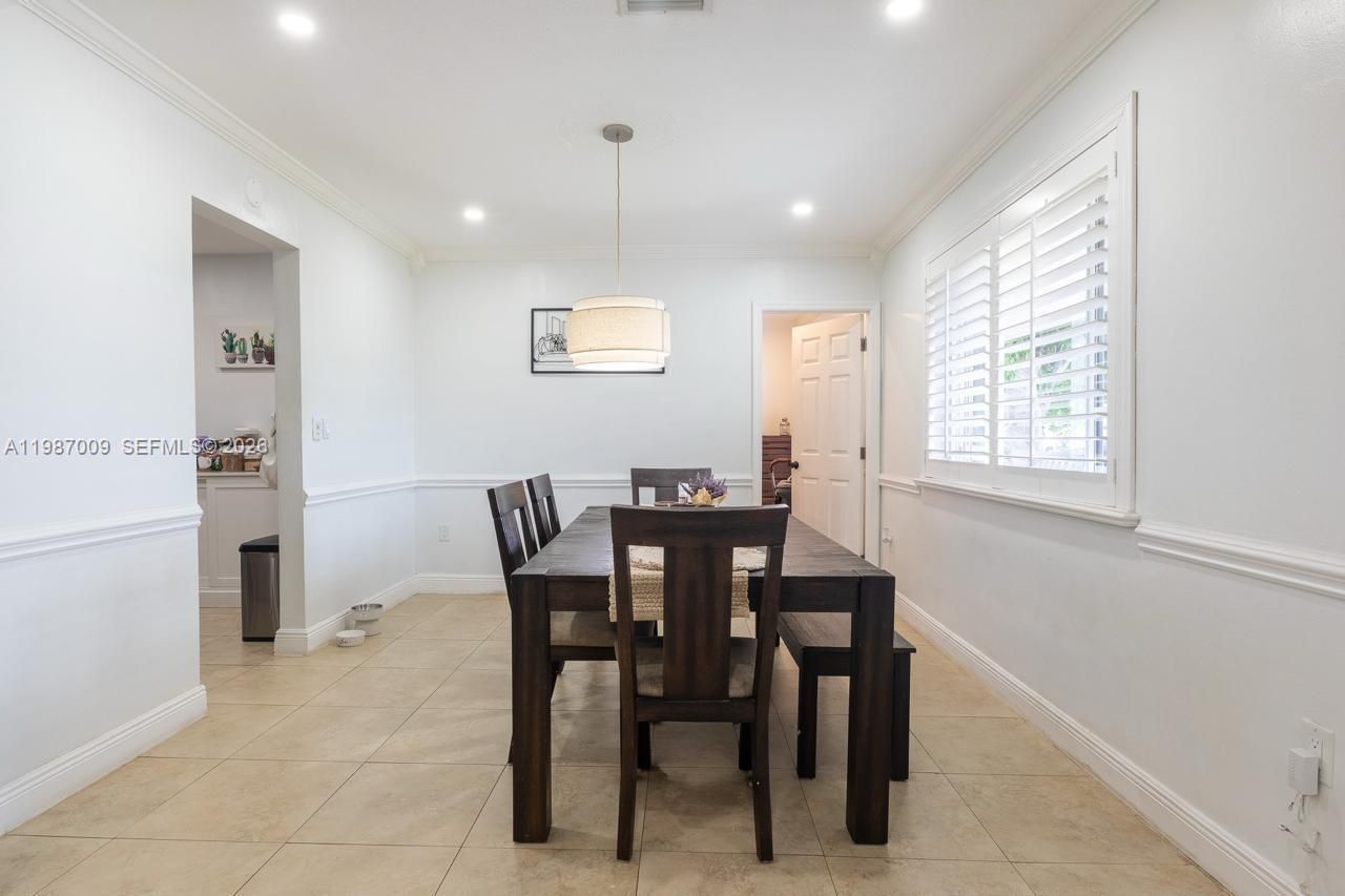 8740 NW 11th St , Pembroke Pines, FL 33024 Photo