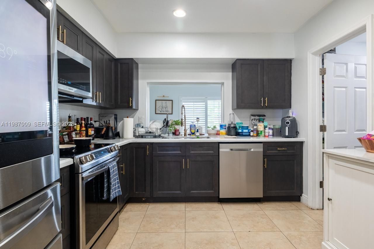 8740 NW 11th St , Pembroke Pines, FL 33024 Photo