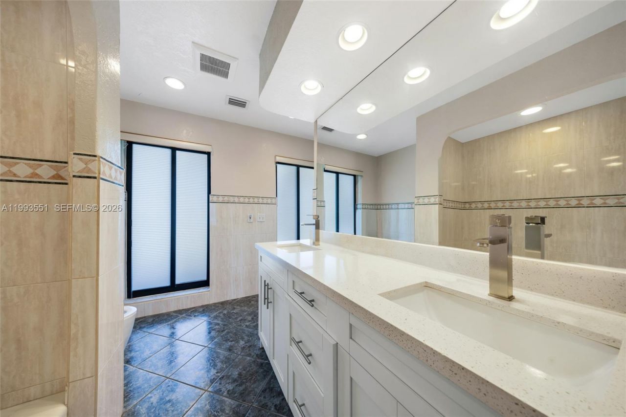 2752 NE 3rd St , Pompano Beach, FL 33062 Photo