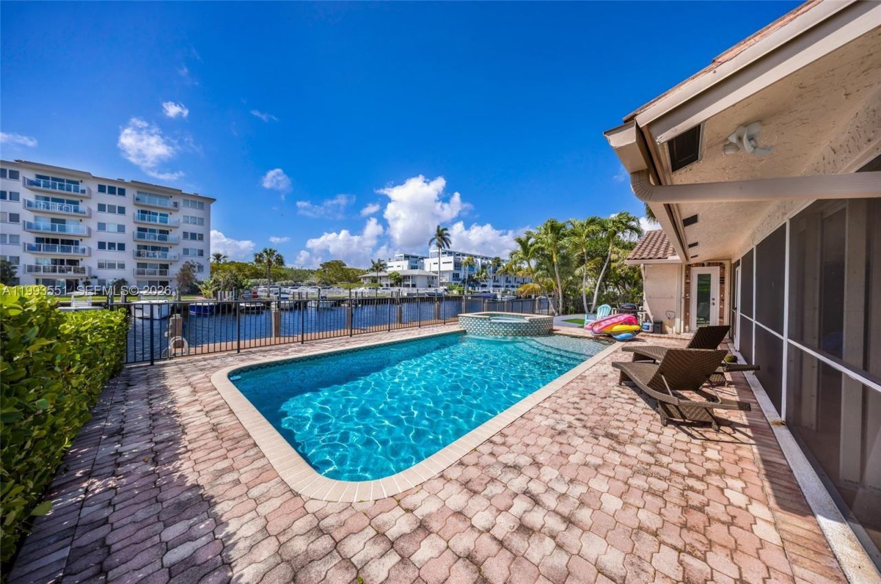 2752 NE 3rd St , Pompano Beach, FL 33062 Photo