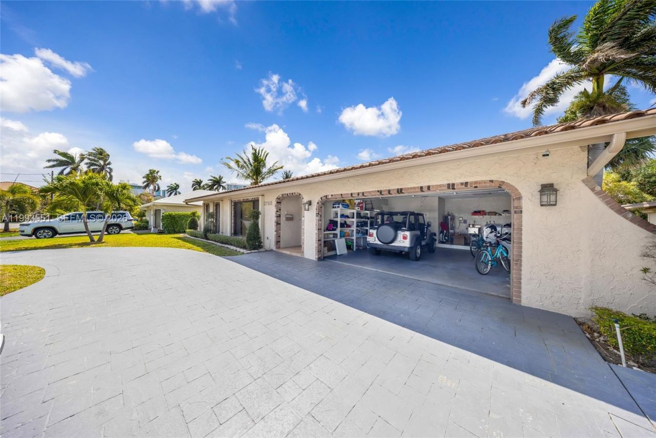 2752 NE 3rd St , Pompano Beach, FL 33062 Photo