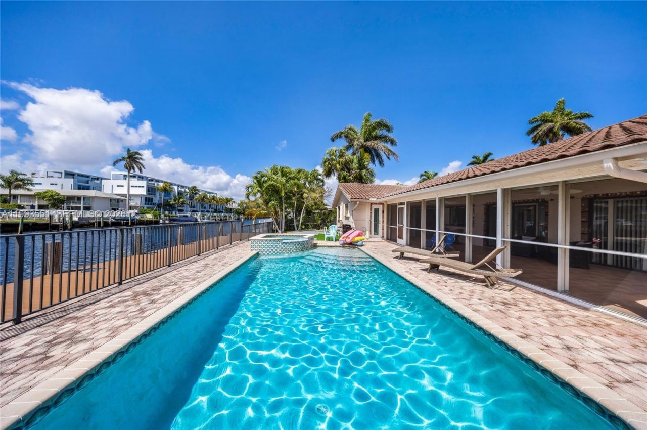 2752 NE 3rd St , Pompano Beach, FL 33062 Photo