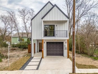 420 Sparks Street, Dallas, TX 75203