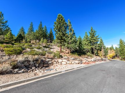 145 W Jeffrey Pine Road, Reno, NV 89511 Photo