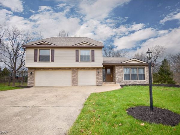 18086 Winchester Court, Strongsville, OH 44136