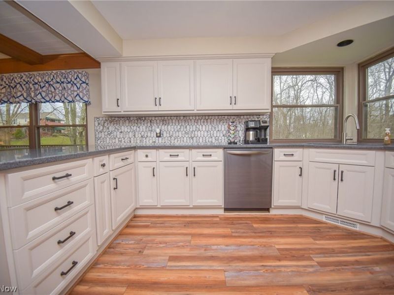 18086 Winchester Court, Strongsville, OH 44136 Photo 11