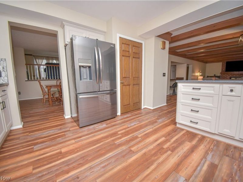 18086 Winchester Court, Strongsville, OH 44136 Photo 12