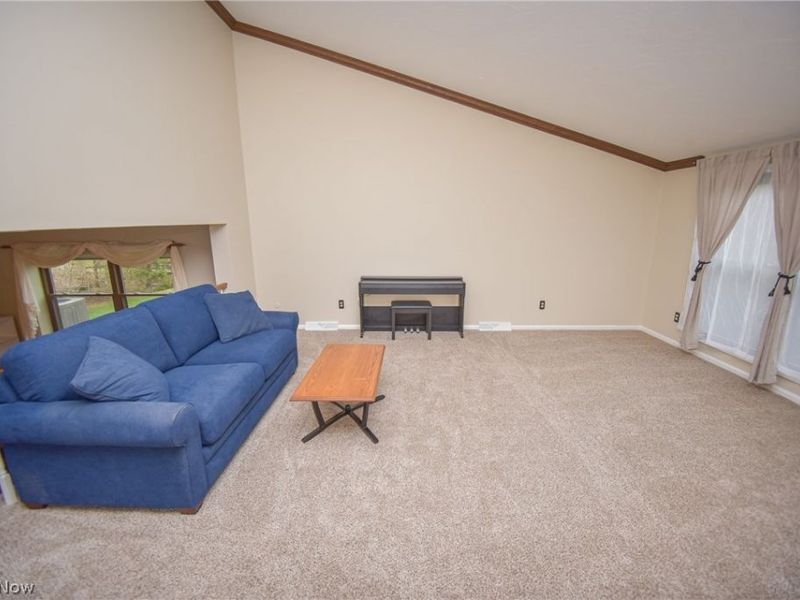 18086 Winchester Court, Strongsville, OH 44136 Photo 7