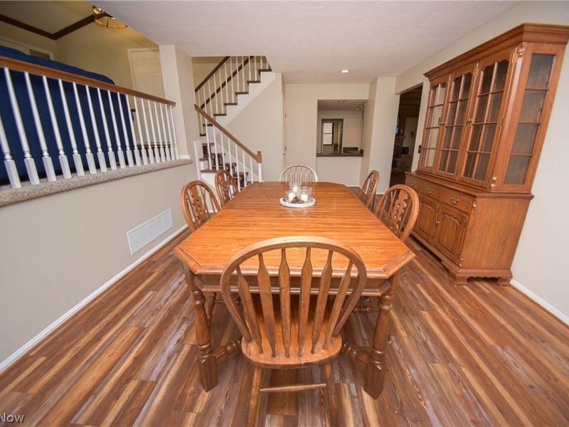 18086 Winchester Court, Strongsville, OH 44136 Photo 9