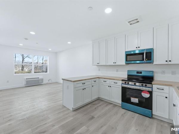 95 Shepherds Lane B302, TOTOWA, NJ 07512