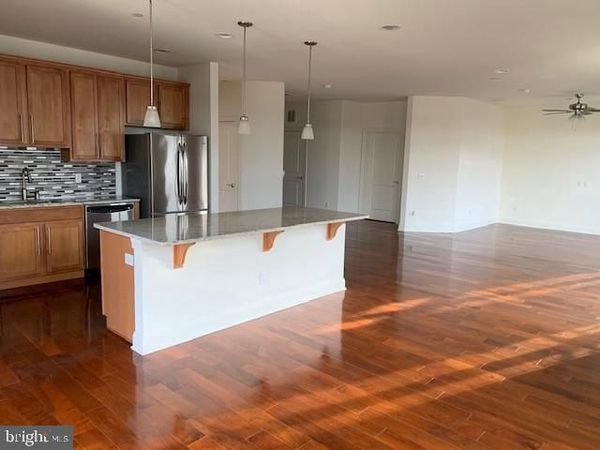 2 N COMMERCE SQUARE , Unit 302, TRENTON, NJ 08691