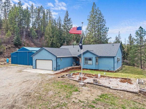 1527 Pingston Creek Rd, Kettle Falls, WA 99141
