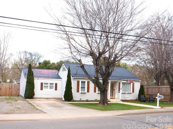 316 Hazelwood Avenue , Waynesville, NC 28786