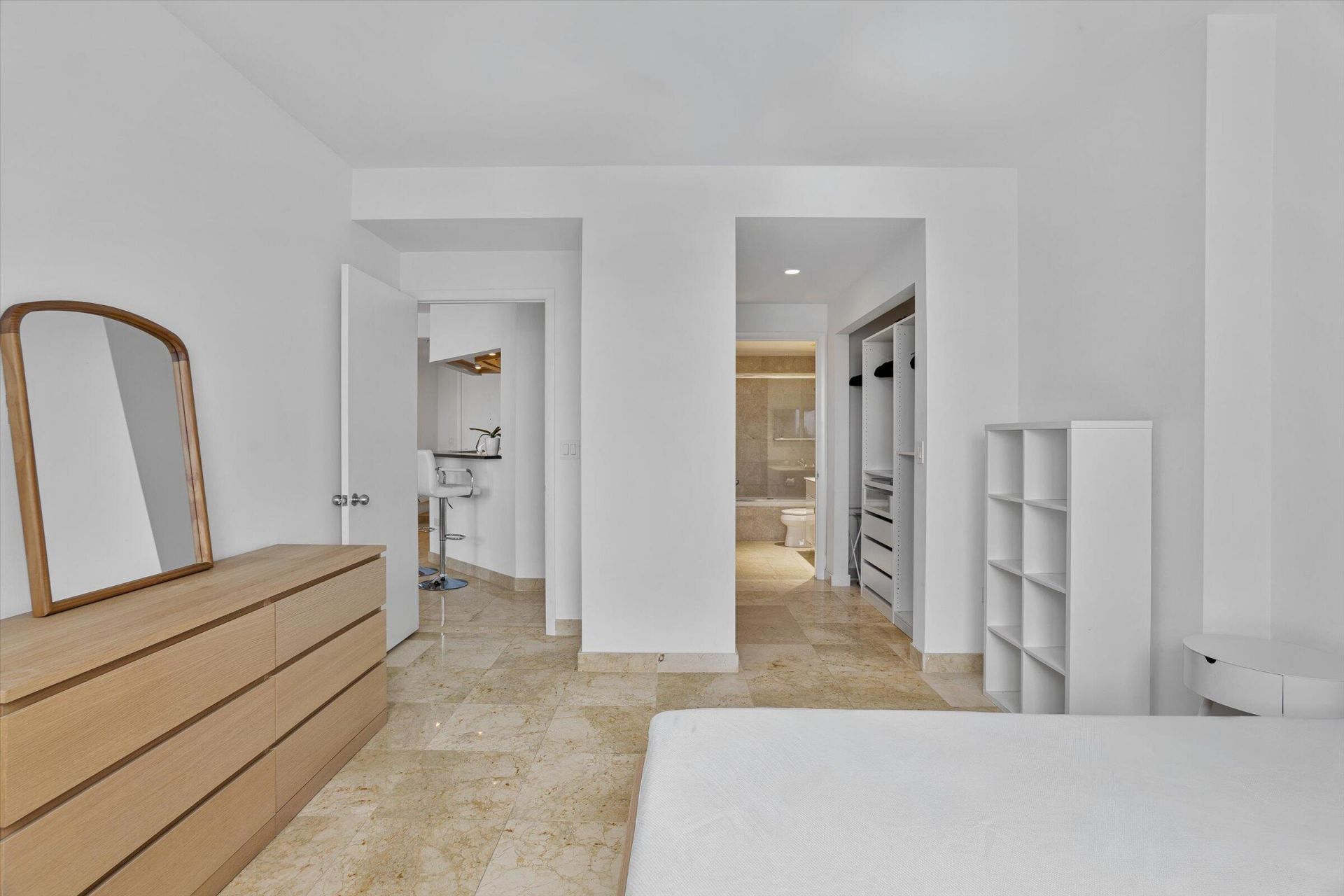 801 Brickell Key Boulevard, Unit 2805, Miami, FL 33131 Photo