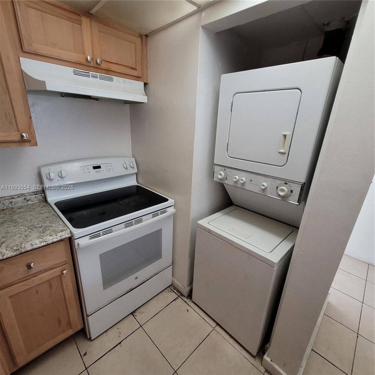 10090 NW 80th Ct, Unit 1202, Hialeah Gardens, FL 33016 Photo
