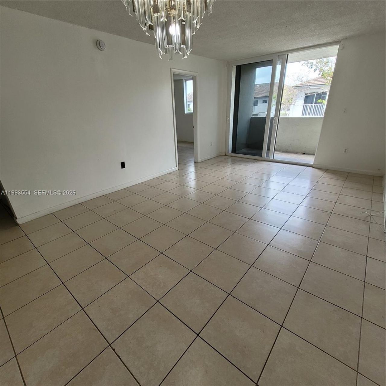 10090 NW 80th Ct, Unit 1202, Hialeah Gardens, FL 33016 Photo