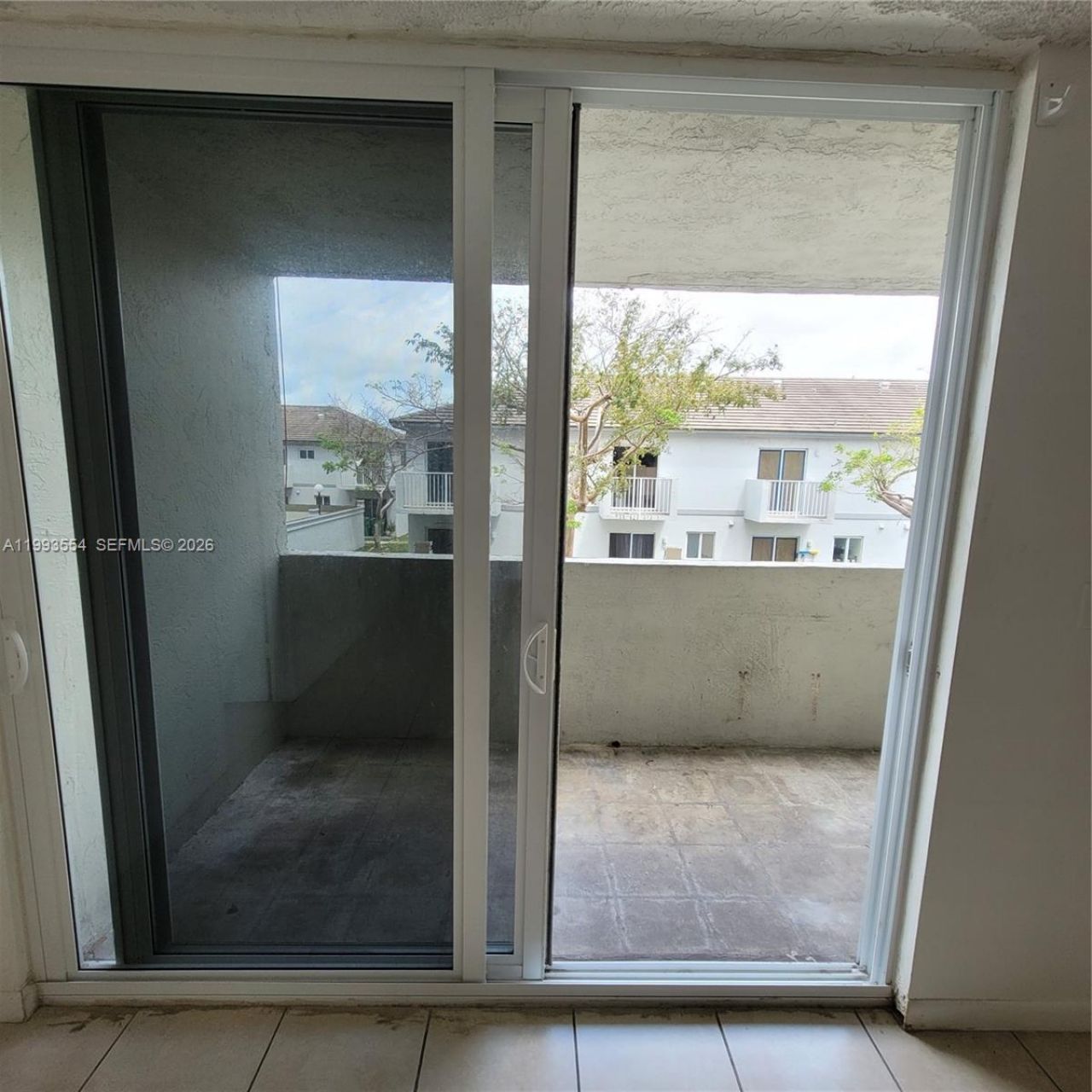 10090 NW 80th Ct, Unit 1202, Hialeah Gardens, FL 33016 Photo