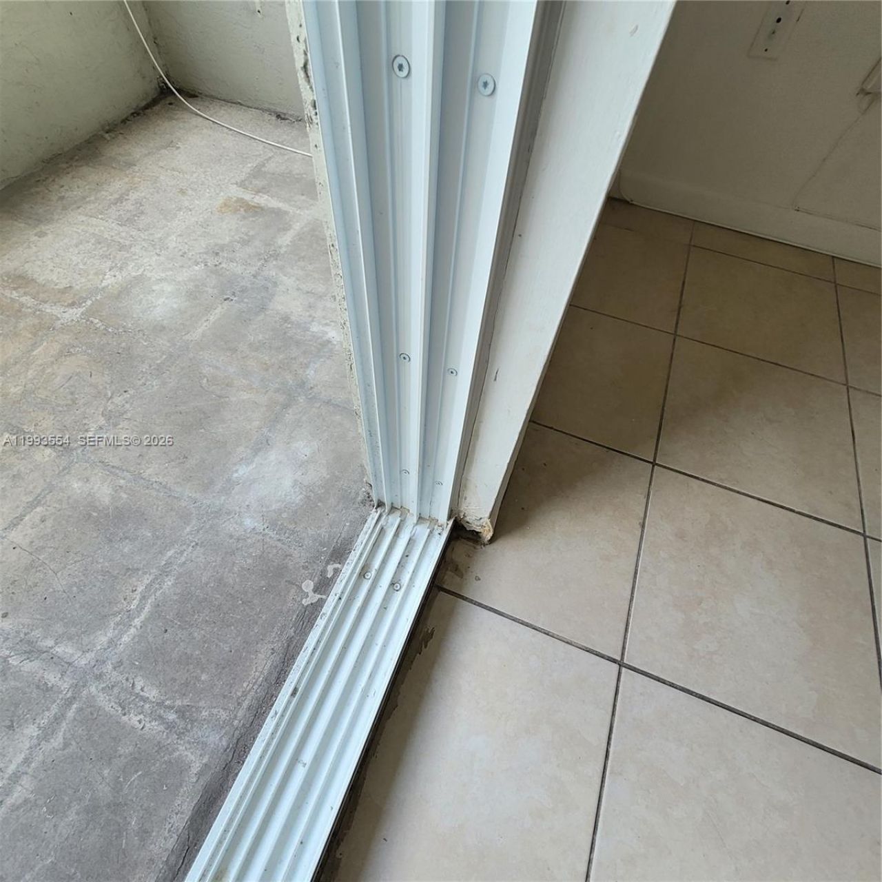 10090 NW 80th Ct, Unit 1202, Hialeah Gardens, FL 33016 Photo