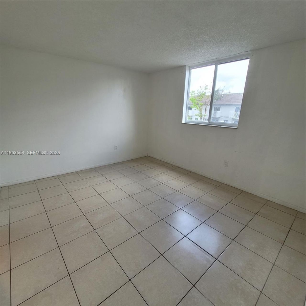 10090 NW 80th Ct, Unit 1202, Hialeah Gardens, FL 33016 Photo