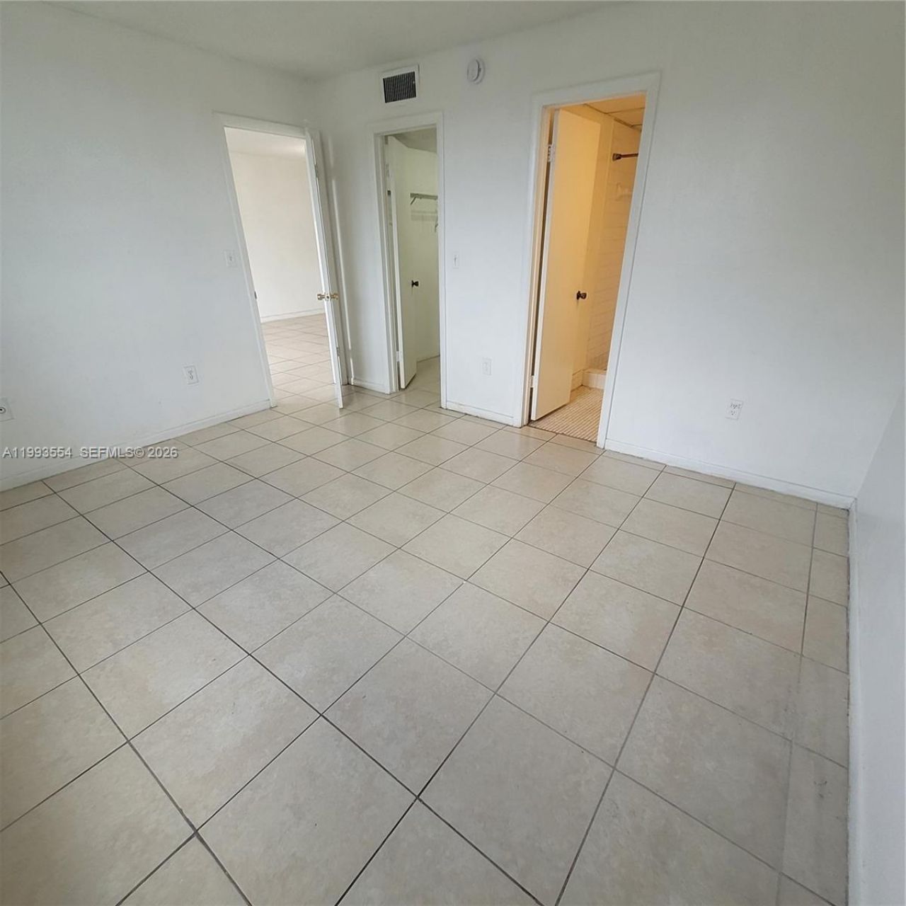 10090 NW 80th Ct, Unit 1202, Hialeah Gardens, FL 33016 Photo