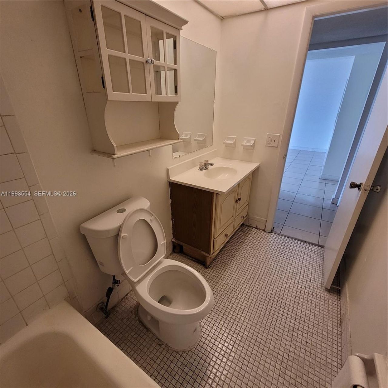 10090 NW 80th Ct, Unit 1202, Hialeah Gardens, FL 33016 Photo