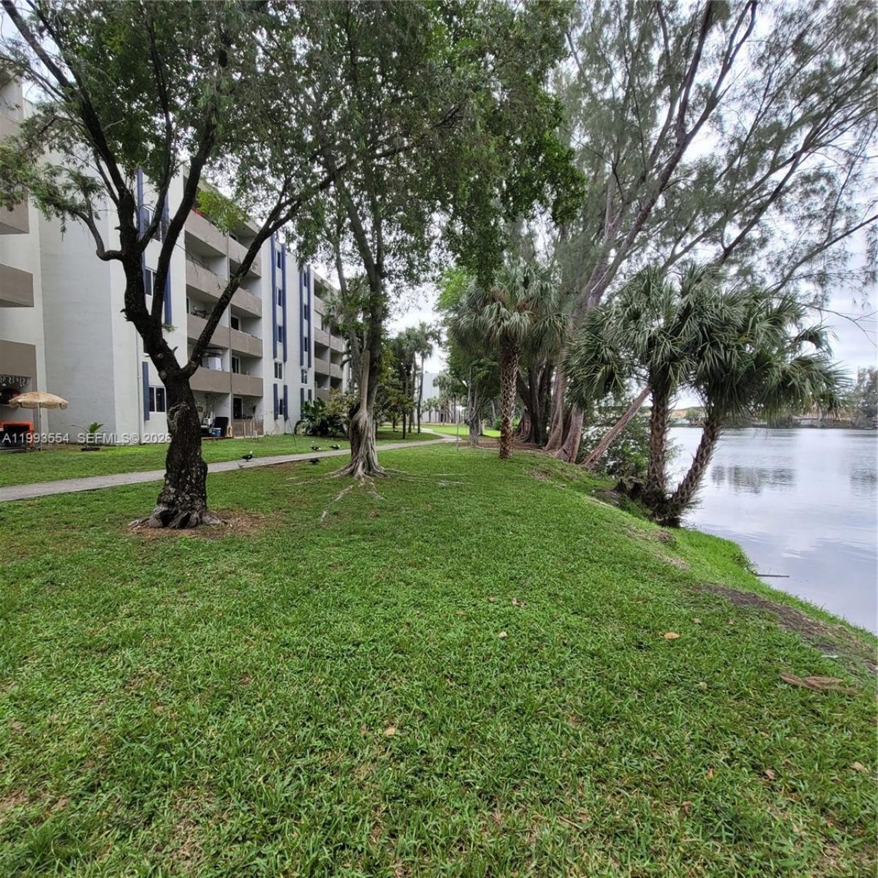 10090 NW 80th Ct , Unit 1202, Hialeah Gardens, FL 33016 Photo