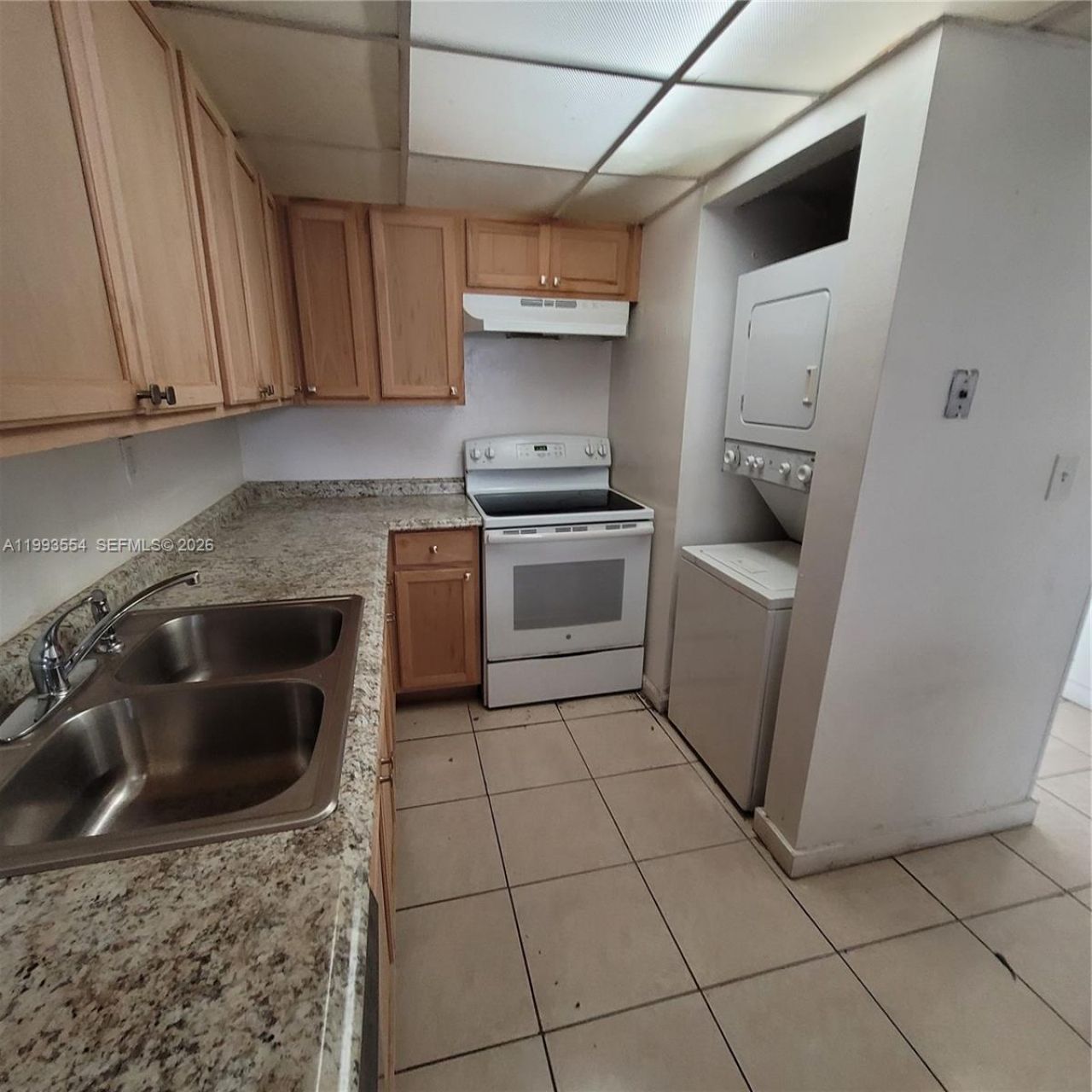 10090 NW 80th Ct, Unit 1202, Hialeah Gardens, FL 33016 Photo