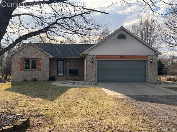 4740 S Francis Road , Bengal Twp, MI 48879