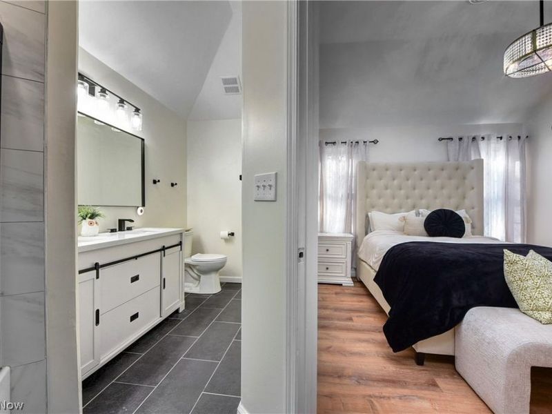 924 Greyton, Cleveland Heights, OH 44112 Photo 14