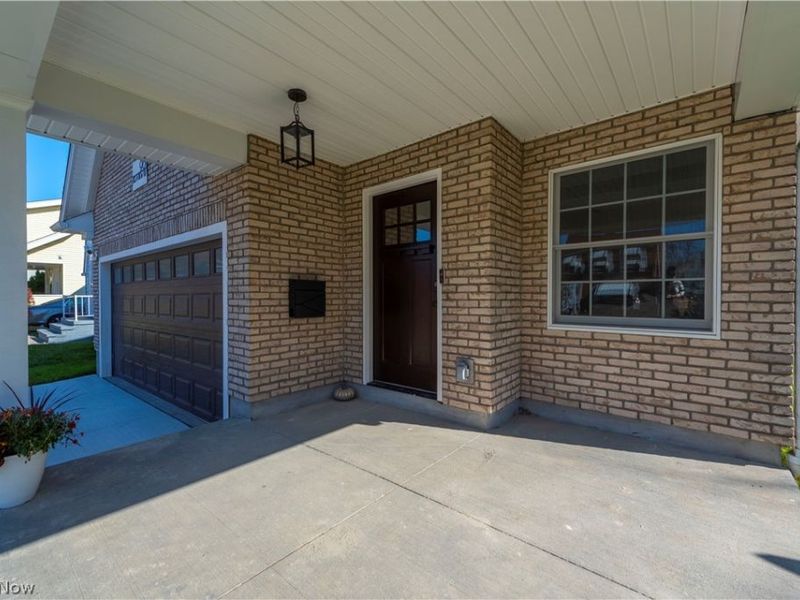 924 Greyton, Cleveland Heights, OH 44112 Photo 2