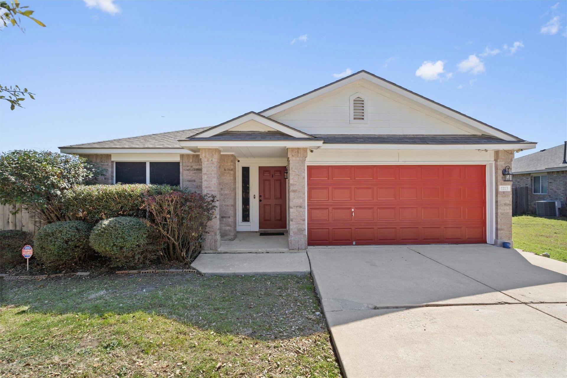 1113 Tudor House Rd, Pflugerville, TX 78660 Main Photo