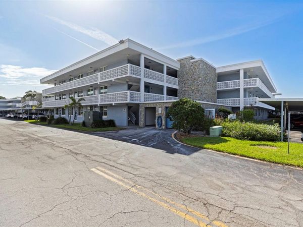 4895 BAY STREET NE, Unit 207, ST PETERSBURG, FL 33703