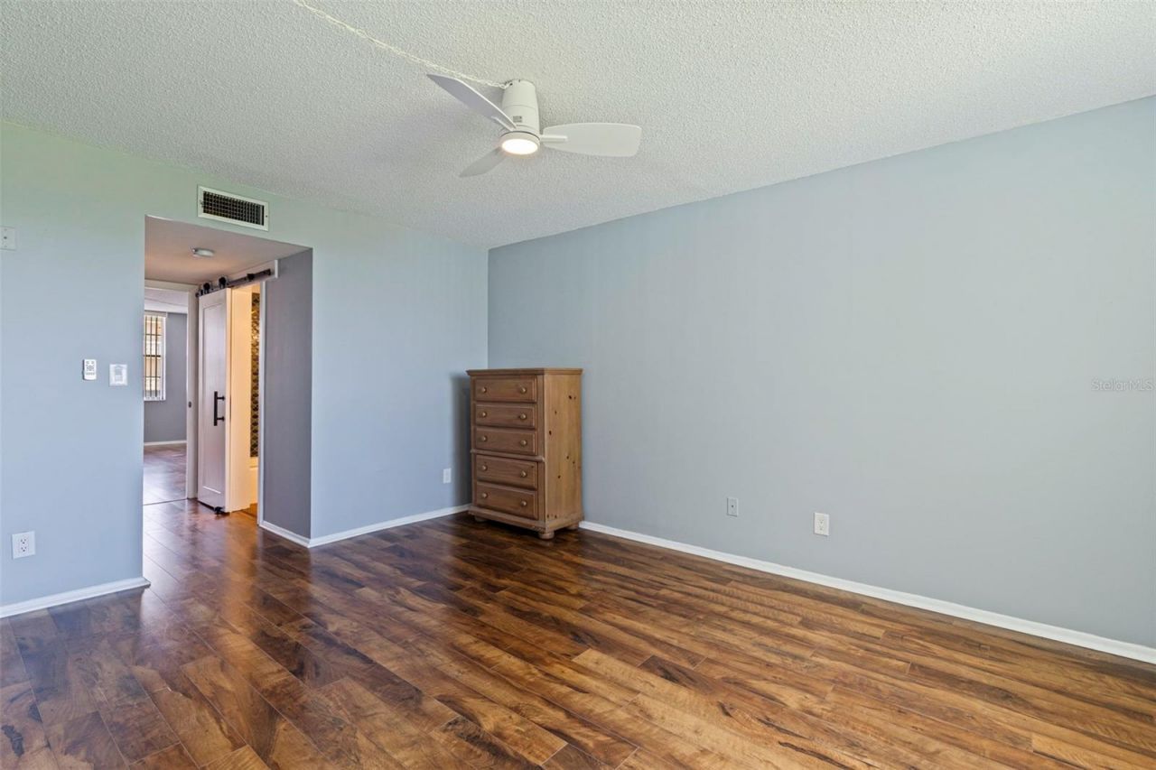 4895 Bay Street Ne, Unit 207, Saint Petersburg, FL 33703 Photo