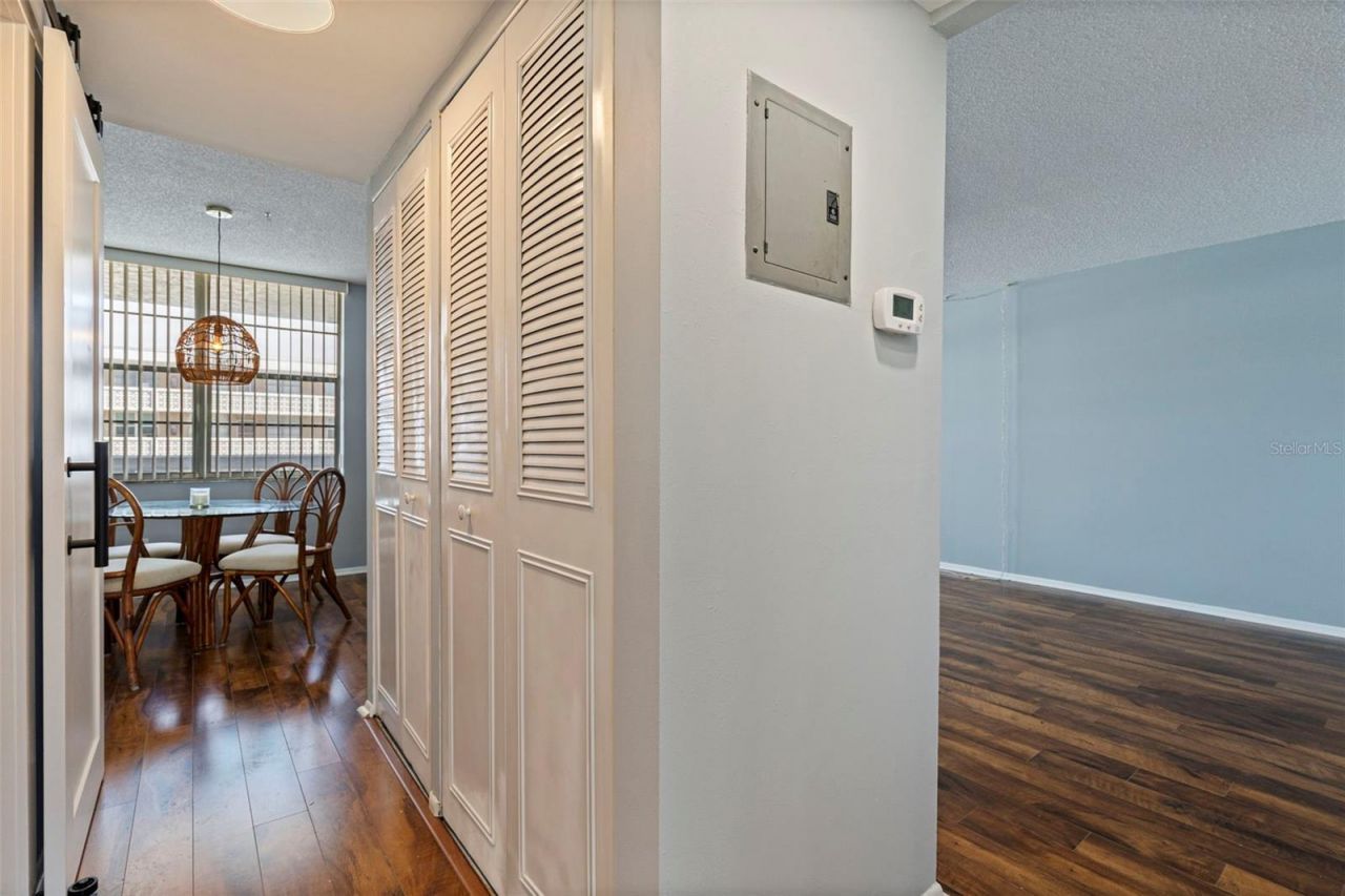 4895 Bay Street Ne, Unit 207, Saint Petersburg, FL 33703 Photo