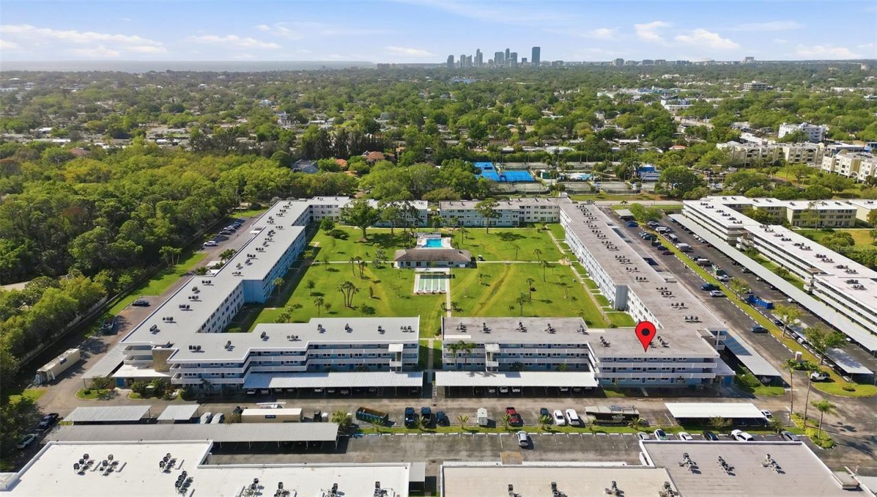 4895 Bay Street Ne, Unit 207, Saint Petersburg, FL 33703 Photo