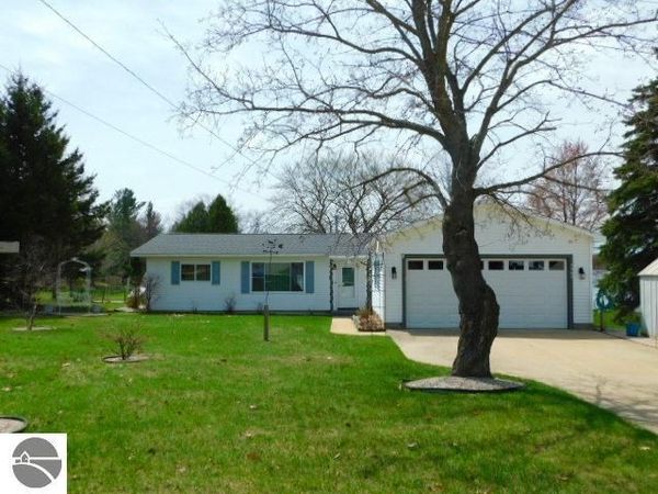 4960 Pine Drive, Kalkaska, MI 49646